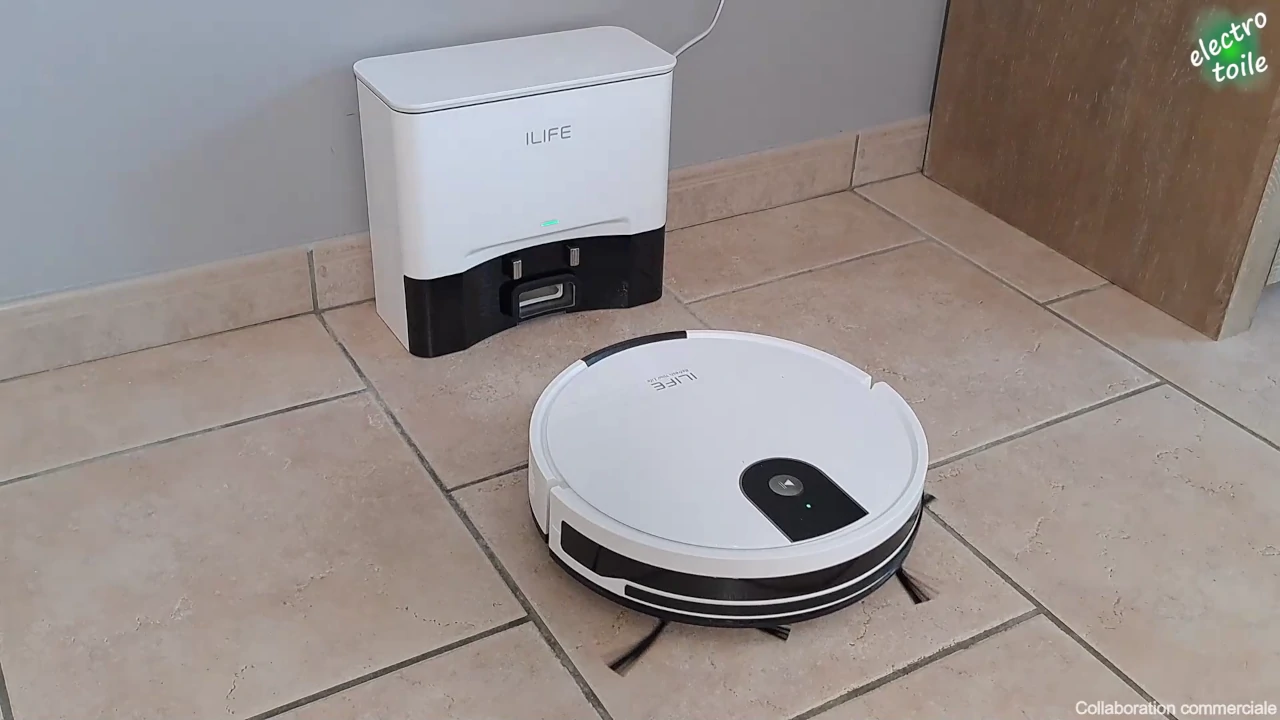 le robot aspirateur laveur et sa station de vidange